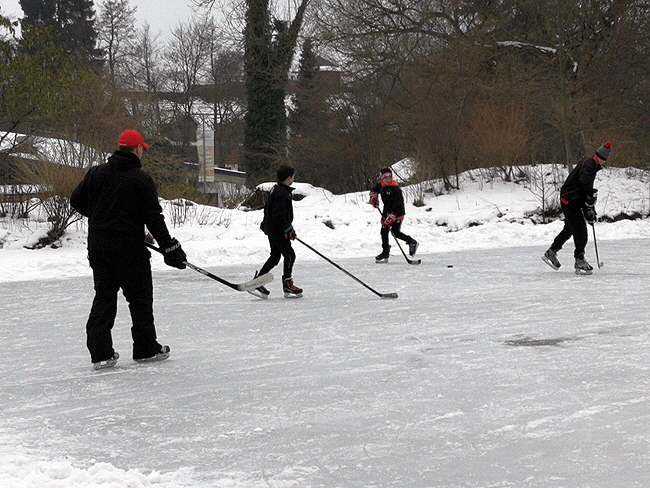 Eishocke -Gondelteich Kurpark Braunlage Harz